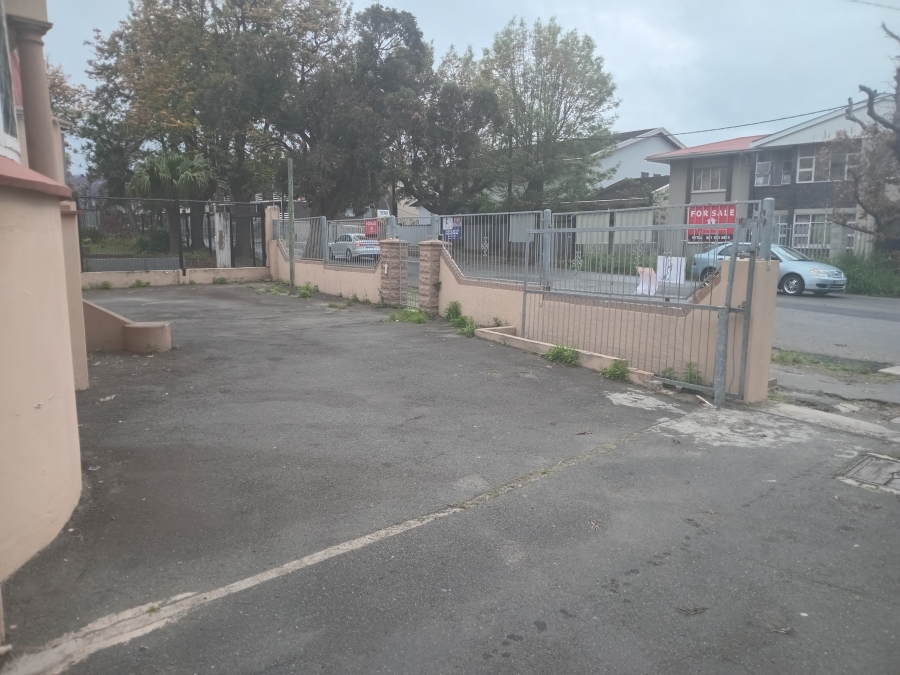 Commercial Property for Sale in Southernwood Eastern Cape